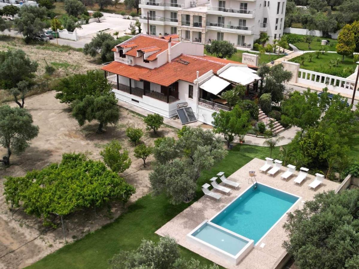 פליראקי Sunny Countryside Villa - With Private Pool מראה חיצוני תמונה