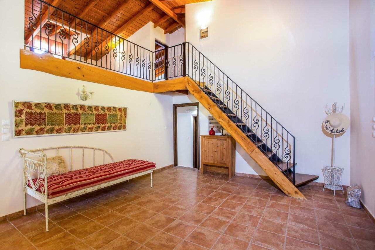 פליראקי Sunny Countryside Villa - With Private Pool מראה חיצוני תמונה
